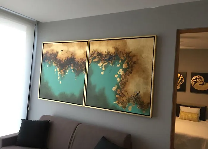 Luxury By The City Aparthotel *