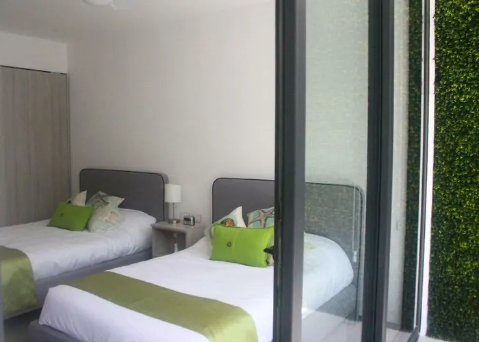 Luxury By The City Aparthotel *